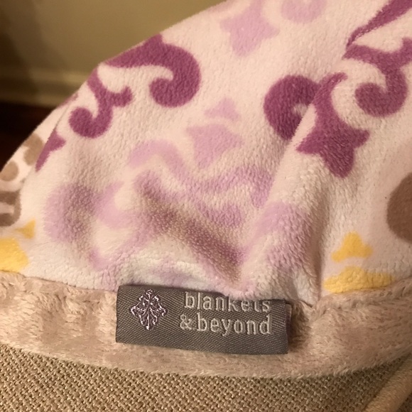 EUC Plush Receiving Blanket & Security Blanket. - Picture 4 of 6